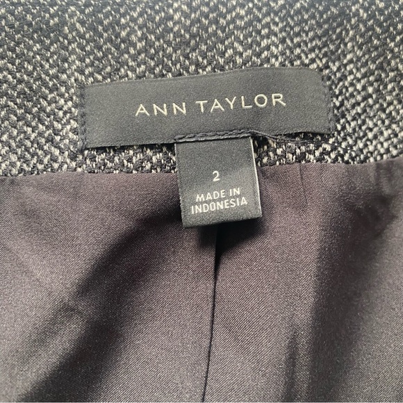 Ann Taylor Blazer - Picture 4 of 5